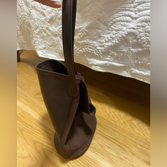 J. Crew Iconic Dark Brown Berkeley Suede and Leather Bucket Bag - Picture 4 of 6